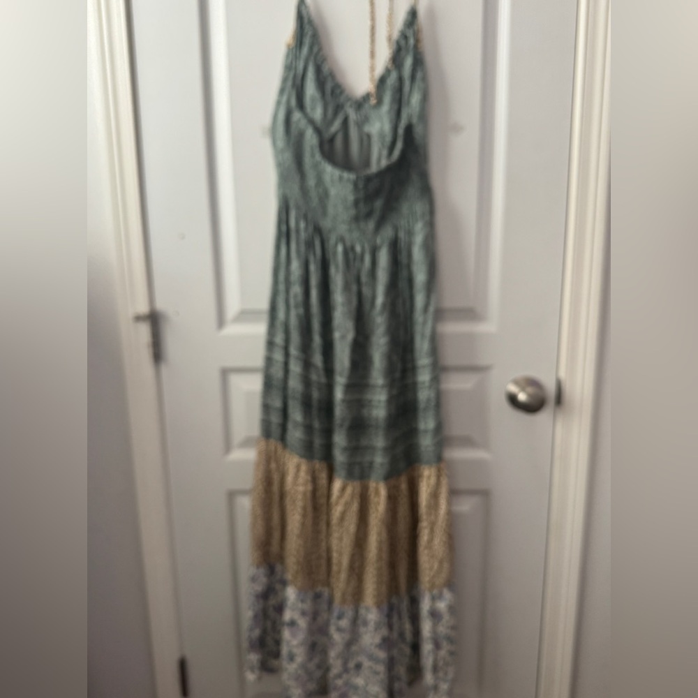 Angie Deep V Lace Trim Halter Maxi Dress Size L- new without tags - Picture 8 of 10
